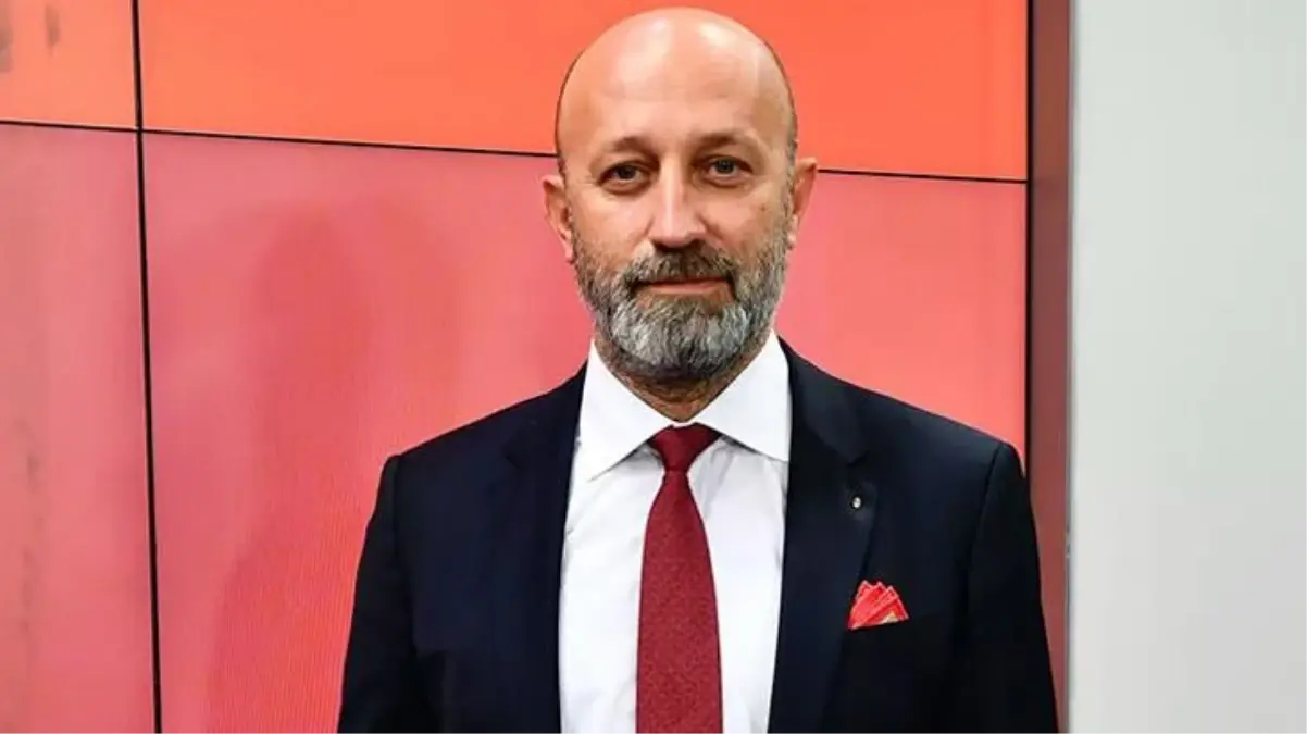 Galatasaray Futbol Direktörü Cenk Ergün, "istifa" iddialarını yalanladı: İstifanızı veriyorsanız, çeker gidersiniz! Söylentiler gerçeği yansıtmıyor