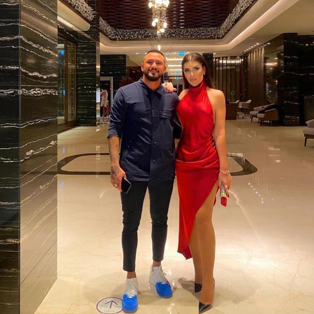 İkinci kez evlenen Selin Ciğerci ve Gökhan Çıra, sosyal medyada birbirini sildi