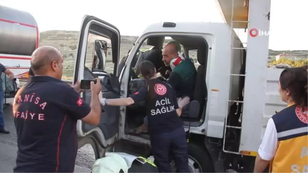 Kamyonet süt tankerine arkadan çarptı: 1 yaralı