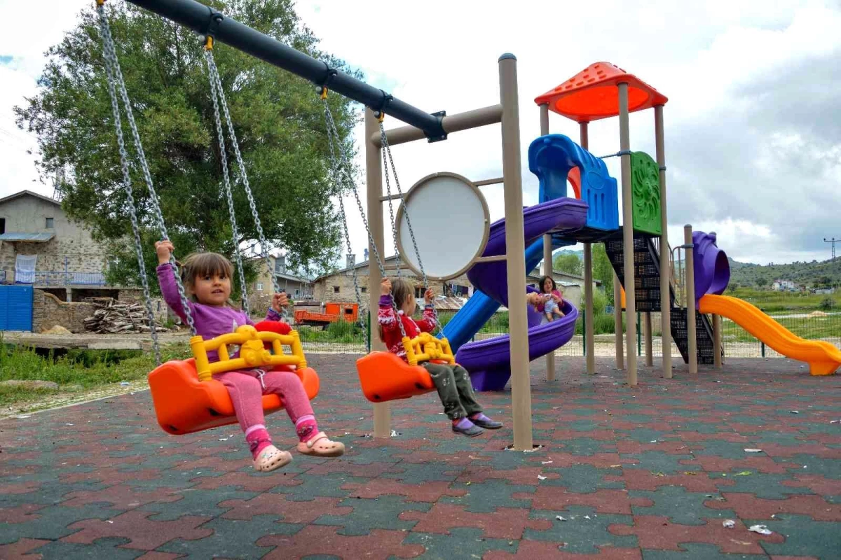 Meram Belediyesi 41 parkı yeniledi