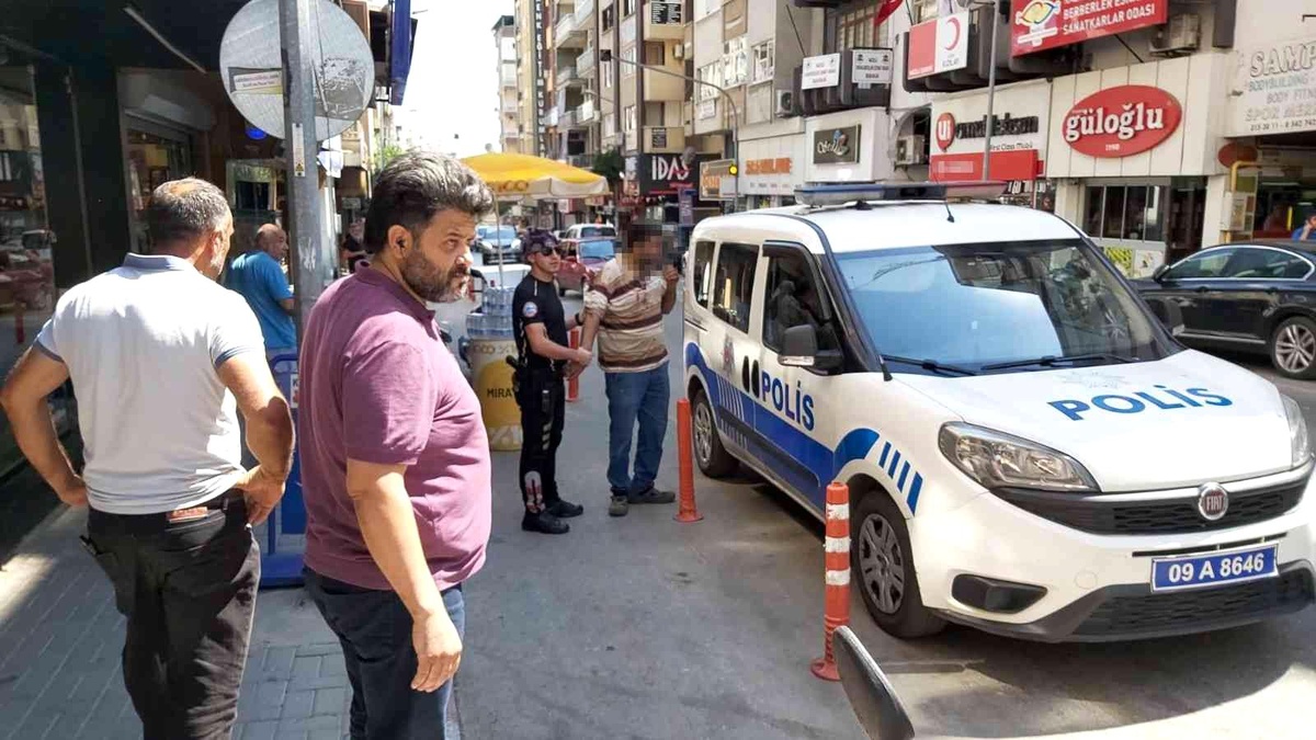 Taciz ettiği kadının yakınları tarafından darp edilen şahsı linçten polis kurtardı