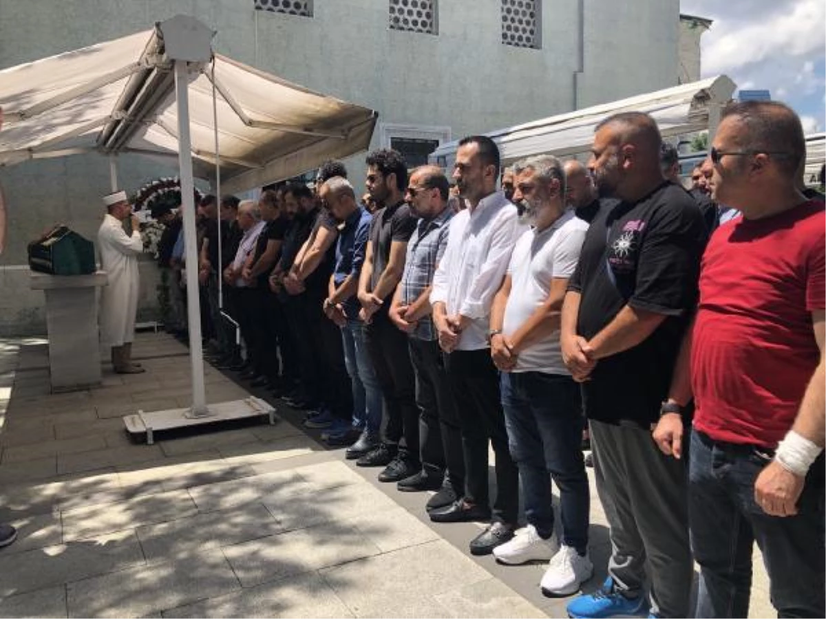 TÜRKÜCÜ CEYLAN'IN ABLASI TOPRAĞA VERİLDİ