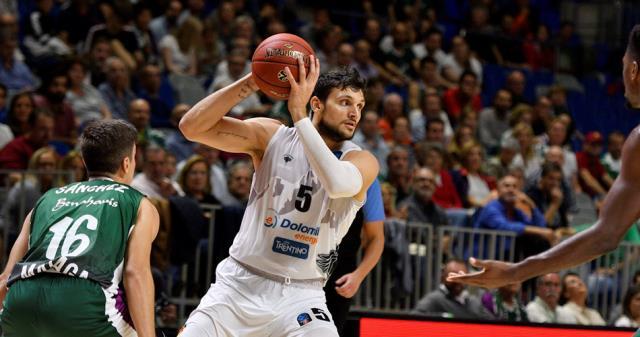 Vahim kaza! İtalyan basketbolcu Gentile balkondan aşağı düştü