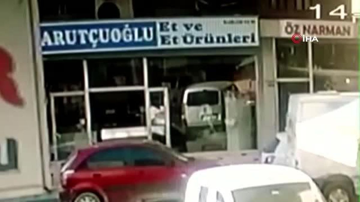 14 yaşındaki çocuğun 4'üncü kattan düştüğü anlar kamerada