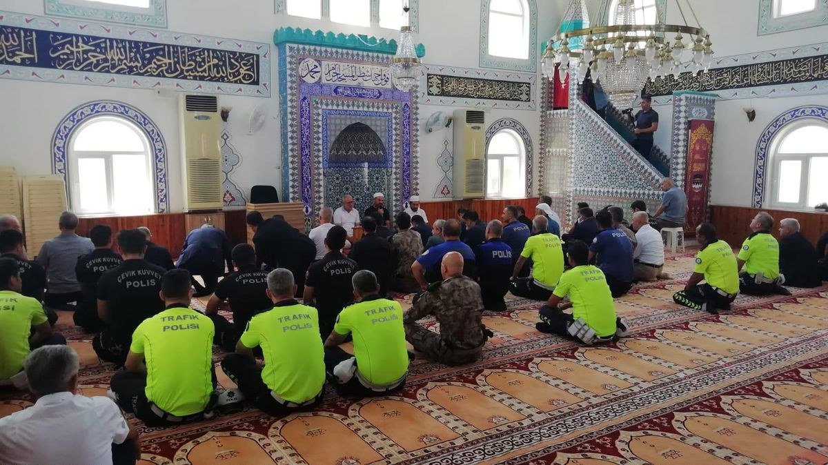 Son dakika haberleri! Antalya İl Emniyet Müdürlüğünce 15 Temmuz şehitleri için program düzenlendi