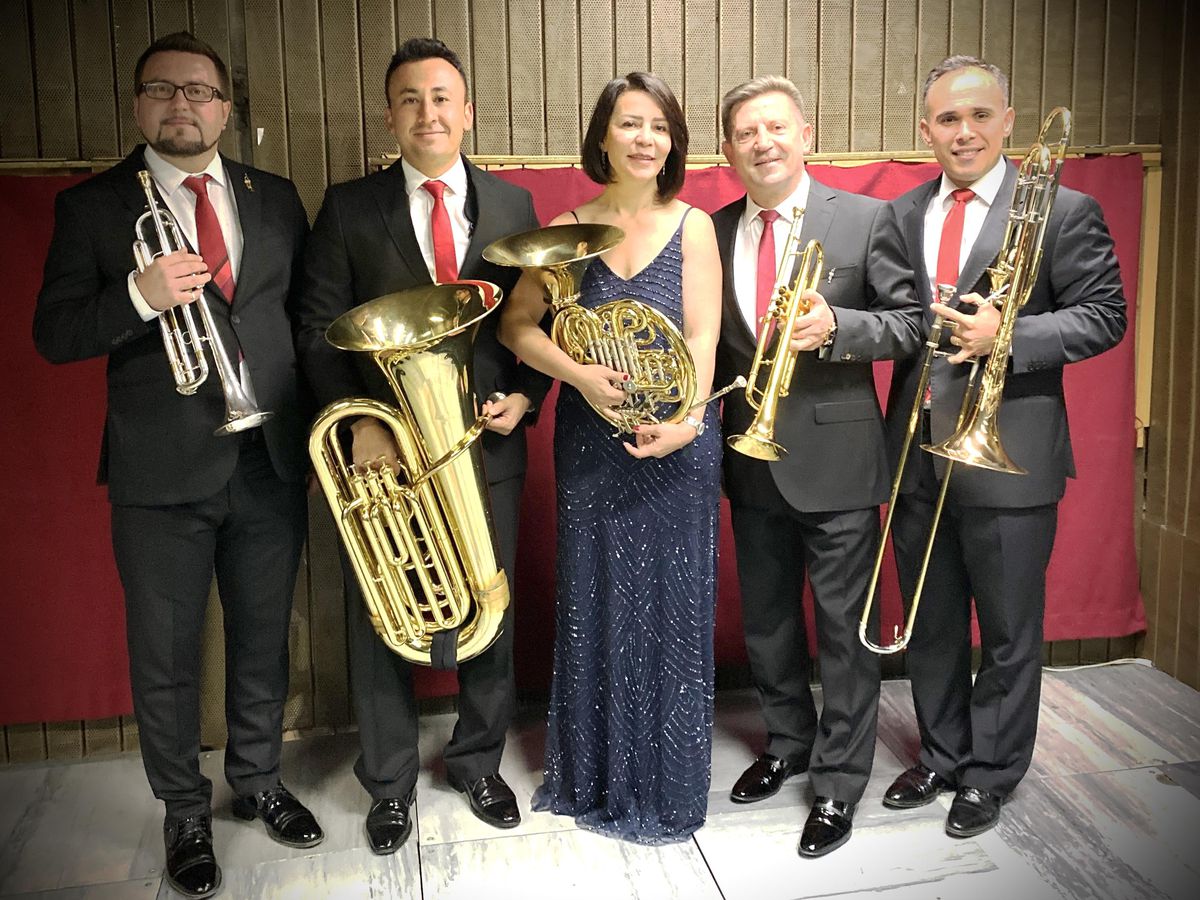 Begüm Gökmen ve grubu Sofya'da konser verdi