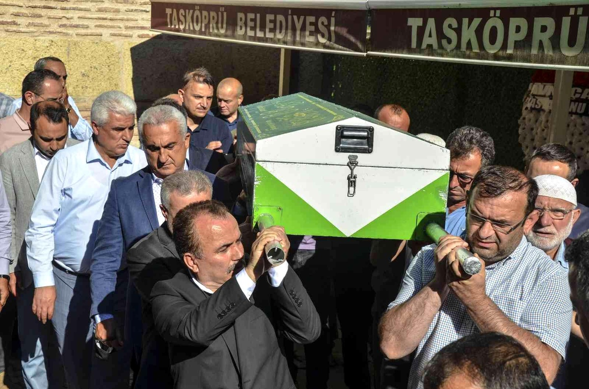 Hakkari şehidinin babası hayatını kaybetti