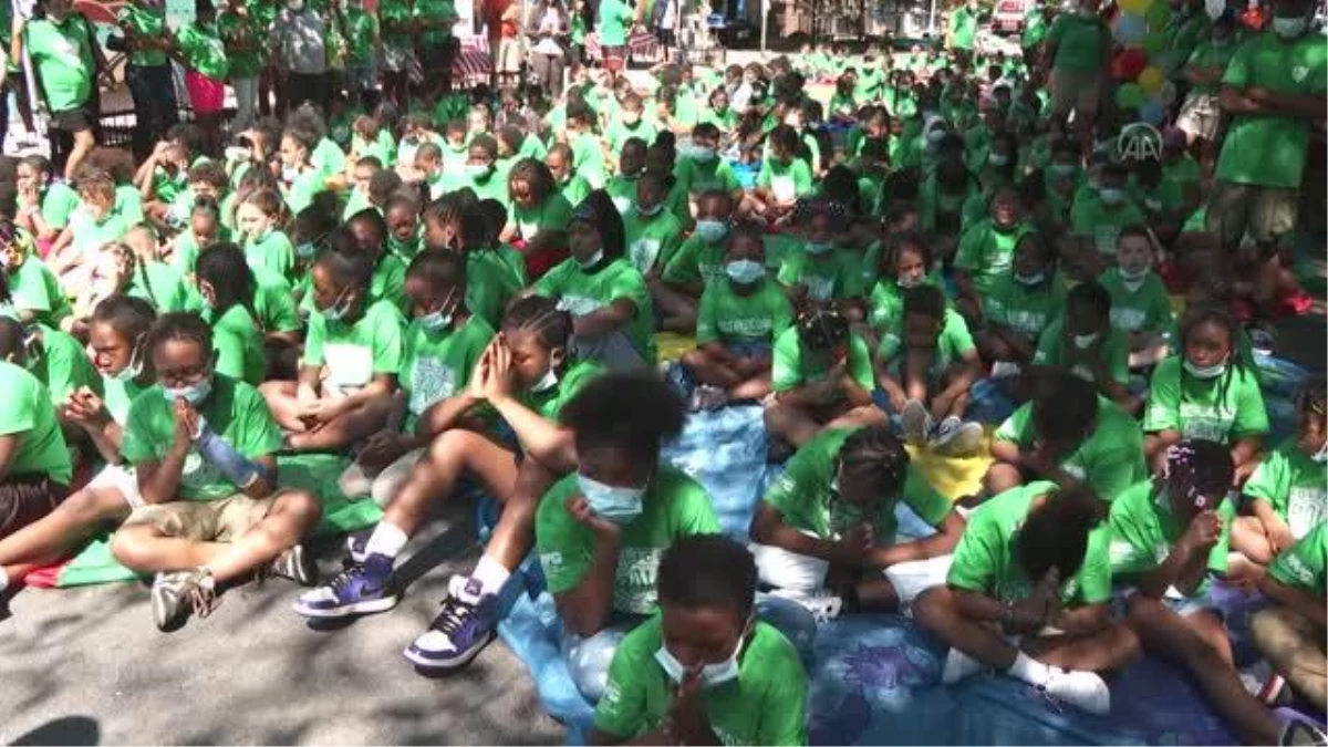 Harlem bölgesinde çocuklar için sokak oyun alanı açıldı