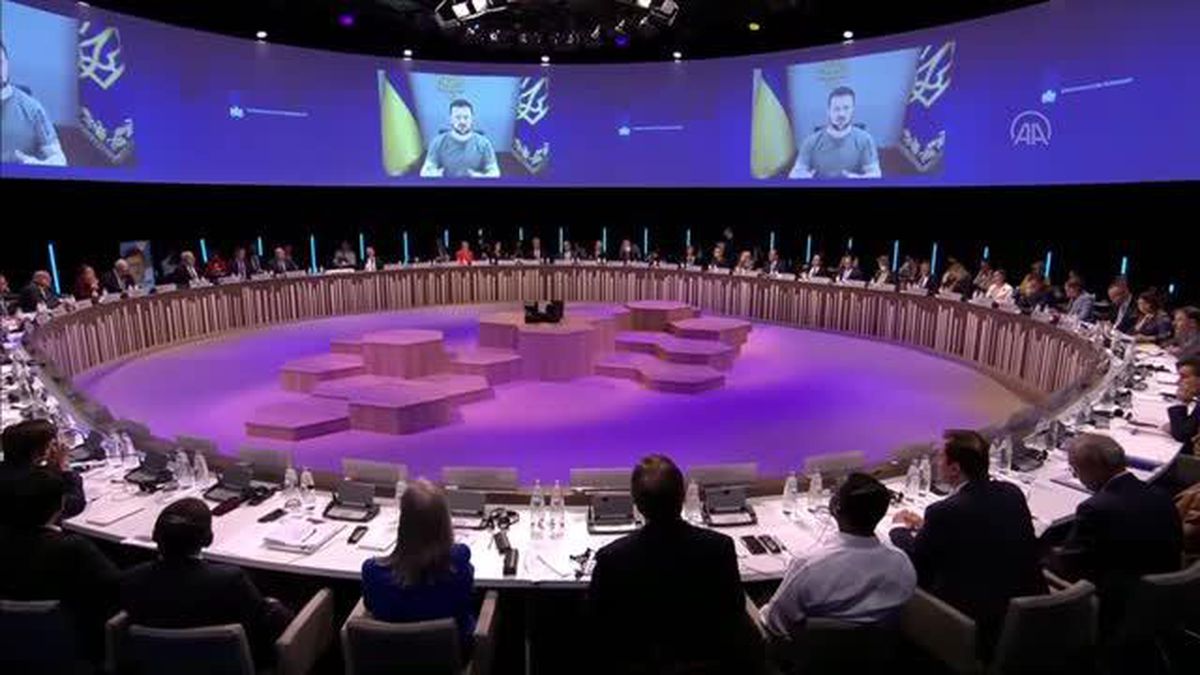 Lahey'de 'Ukrayna'daki Suçların Hesabının Sorulması' başlıklı konferans düzenlendi