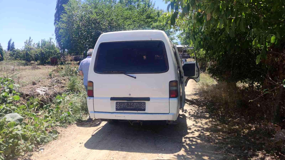 Son dakika haberleri | Minibüsü çaldılar orhangazi polisinden kaçamadılar