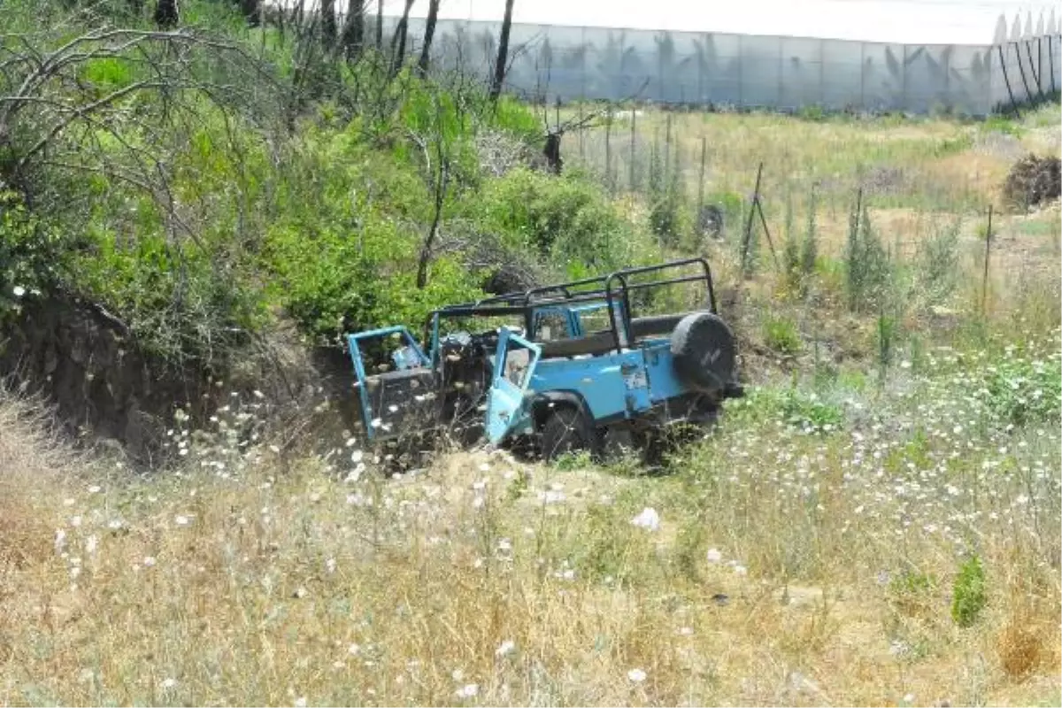 Safari cipi uçuruma yuvarlandı; 2 ölü, 8 yaralı