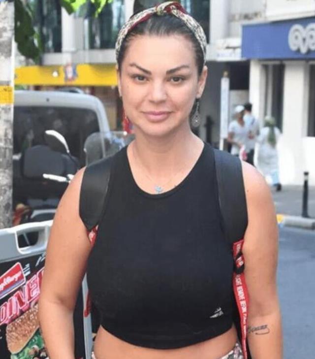 Şarkıcı Nez, Aleyna Tilki'yi eleştiren Demet Akalın'a tepki gösterdi: Onun tarzı herkese bir şey söylemek