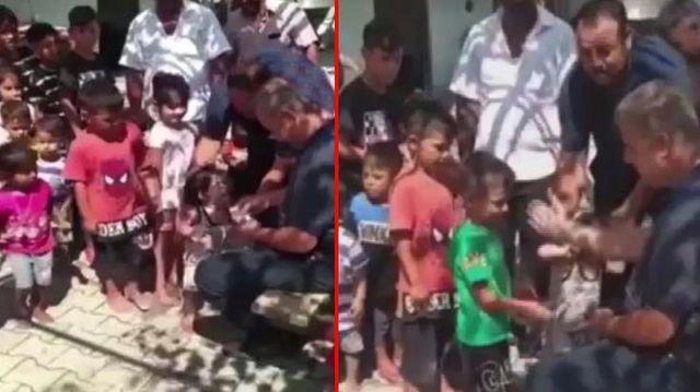 Sıraya dizdiği çocuklara önce harçlık verdi, sonra döverek sevdi Sıraya dizdiği çocuklara önce harçlık verdi, sonra döverek sevdi
