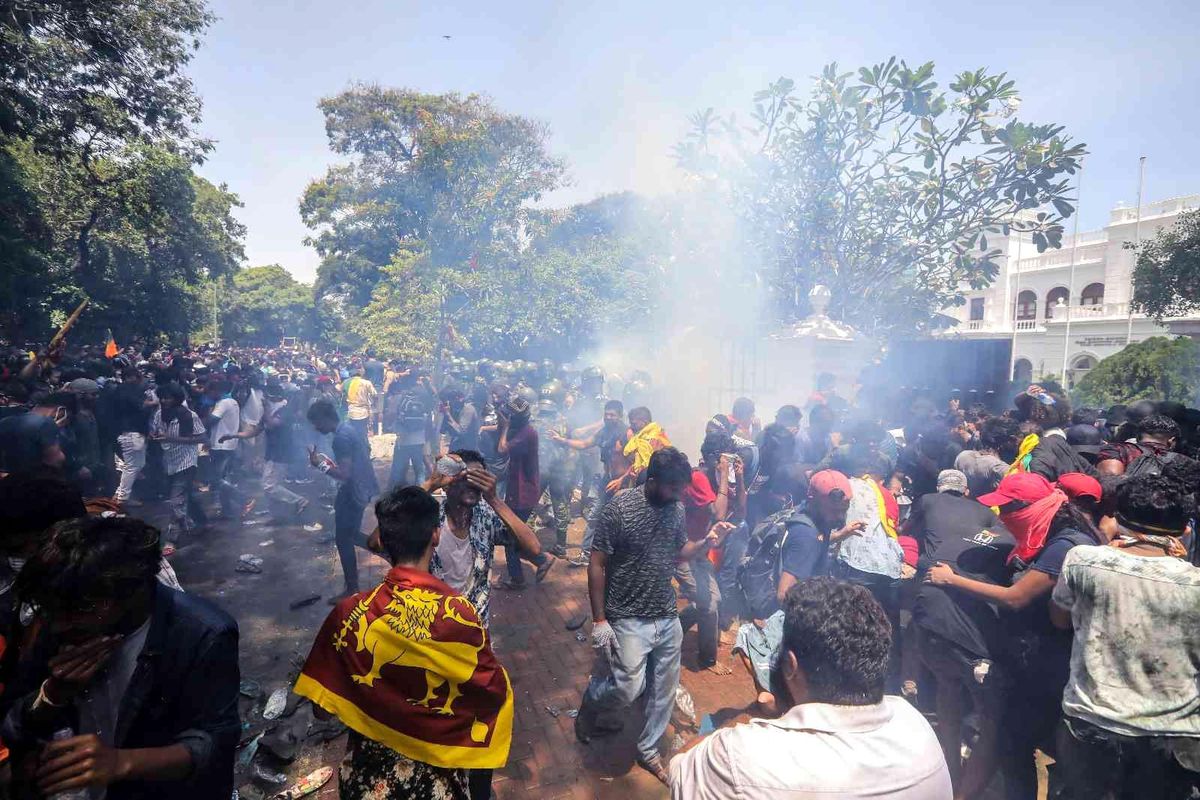 Sri Lanka\'daki protestoda 75 kişi yaralandı