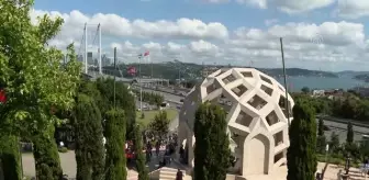 Son Dakika | (DRONE) 15 Temmuz Şehitler Makamı'nda ziyaretçi yoğunluğu