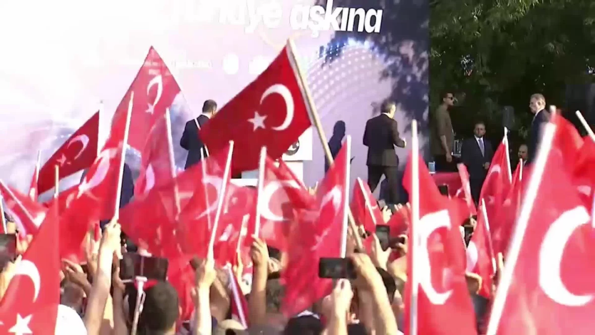 Bahçeli: Bilinmelidir Ki Türkiye, Kimsesiz ve Metruk Bir Ülke Değildir