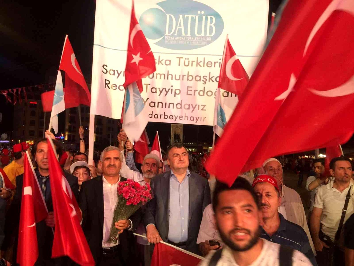 Başkan Kassanov, "Ahıska Türkleri 15 Temmuzda meydanlara indi"