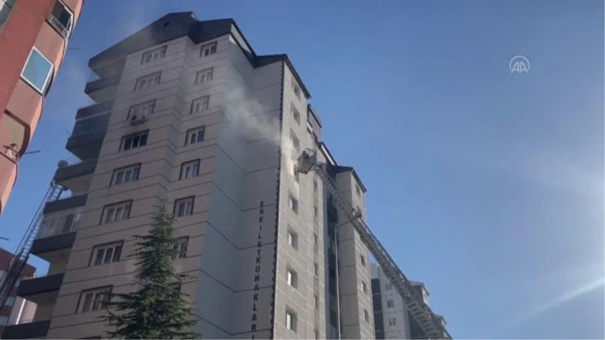 Son dakika haber | Binada çıkan yangında 5 kişi dumandan etkilendi