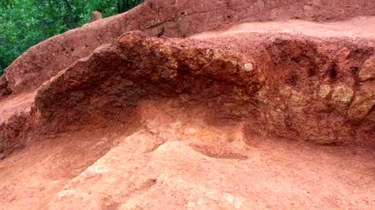 Çin\'in Hunan Eyaletinde 1.900 Yıllık Seladon Fırını Sahası Bulundu