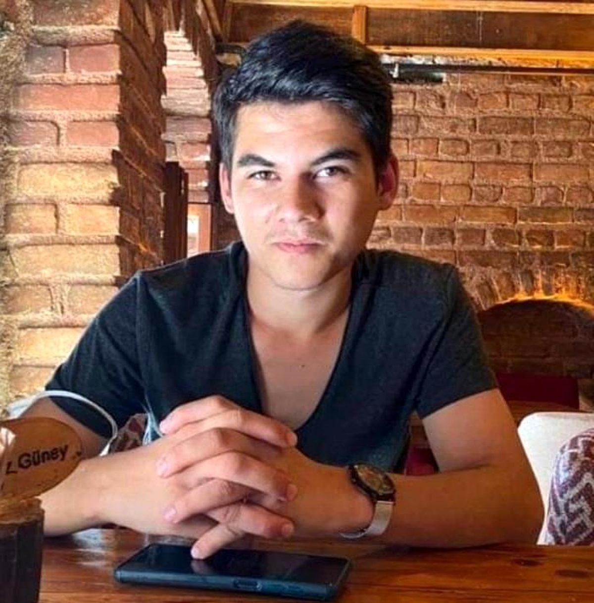 Denizde boğulma tehlikesi geçiren genç, 12 günlük yaşam mücadelesini kaybetti