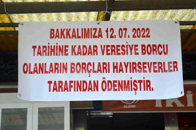 Gizemli hayırsever veresiye defterini kapattı, vatandaşı sevindirdi Gizemli hayırsever veresiye defterini kapattı, vatandaşı sevindirdi