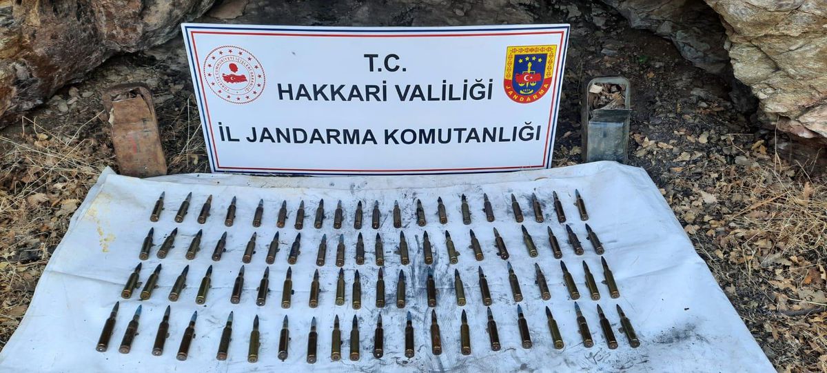 Hakkari\'de 80 uçaksavar mühimmatı ele geçirildi