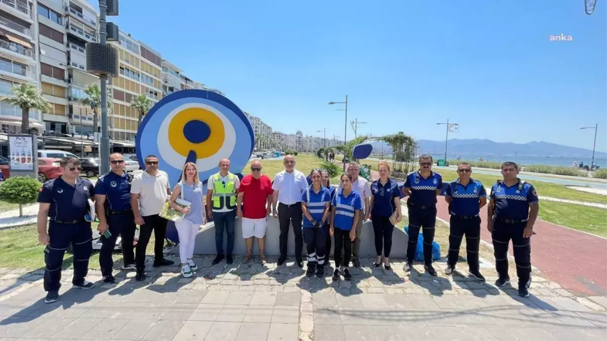 İzmir\'de Temizlik İçin "Tertemizmir" Broşürleri Dağıttılar