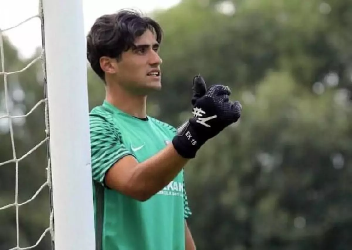 Karşıyaka, kaleci Enes\'i bitiriyor