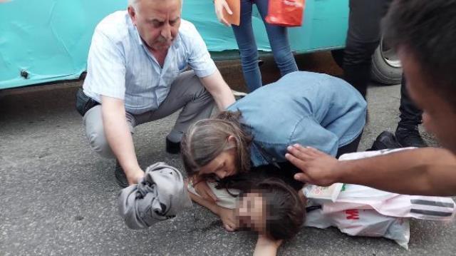 Kazazede kız, yardıma koşanların sözleriyle ağladı Kazazede kız, yardıma koşanların sözleriyle ağladı