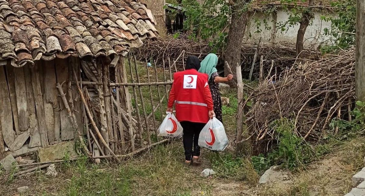 Son dakika haberi | Kızılay'dan sel bölgesine yardım