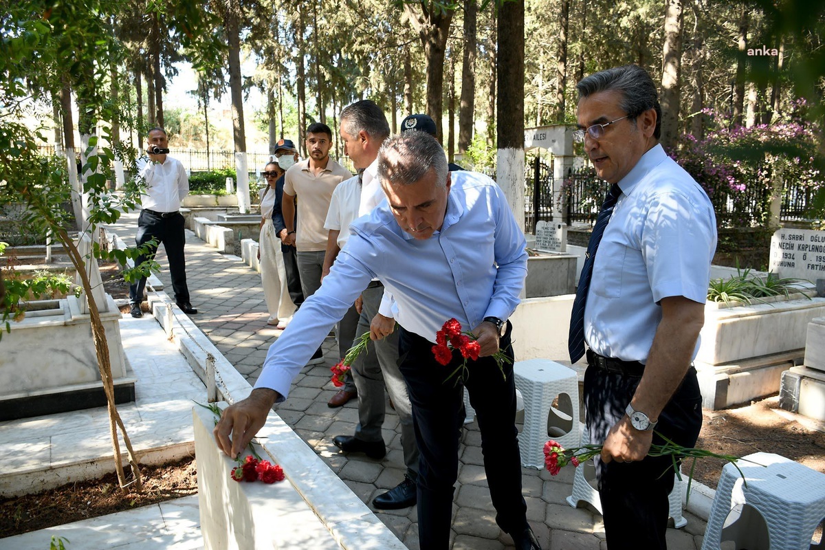 Son dakika haberi: Kuşadası\'nda 15 Temmuz şehitleri anılıyor