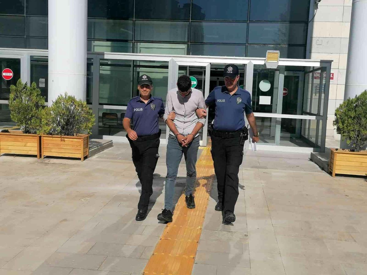 Son dakika... Polis hırsızı suçüstü yakaladı