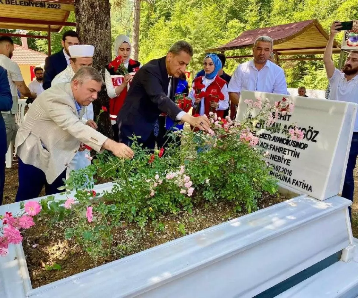 Sinop\'ta 15 Temmuz şehidi Açıkgöz mezarı başında anıldı