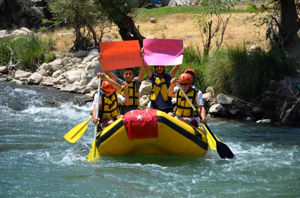 Şırnak\'ta 15 Temmuz Şehitleri anısına rafting düzenlendi