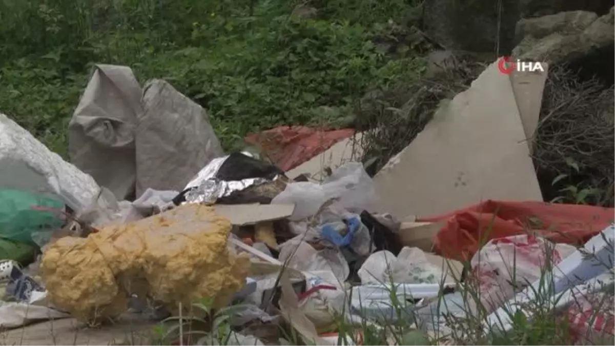 Taş ocağı yerini çöplüğe bıraktı