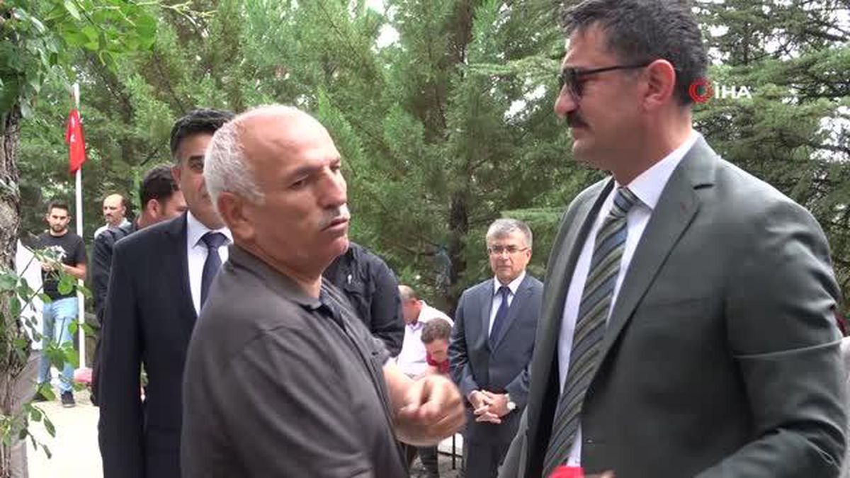 Tek oğlu 15 Temmuz'da şehit düşmüştü...O babadan yürek dağlayan sözler: 'Öpmeye kıyamıyordum'