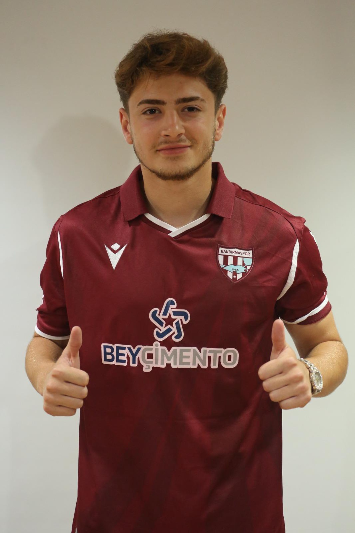 Bandırmaspor Emir Şenocak\'ı transfer etti