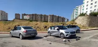 Elazığ'da trafik kazası: 2 yaralı