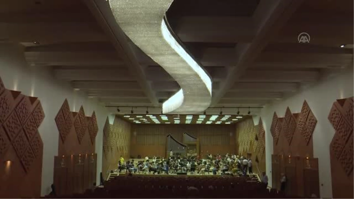 Filistin Gençlik Orkestrası, CSO\'da "Barış Konseri" verecek (2)