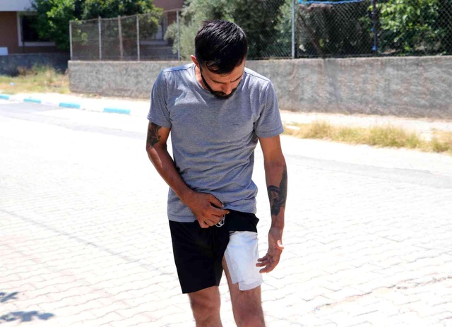 'Halayı yavaş çek' kavgası en mutlu günlerini mahvetti! Hastane önünde de birbirlerine girdiler 'Halayı yavaş çek' kavgası en mutlu günlerini mahvetti! Hastane önünde de birbirlerine girdiler