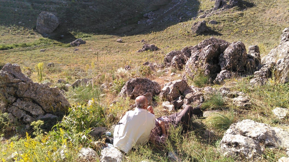 Kahramanmaraş\'ta kayalıklardan düşen kişi kurtarıldı