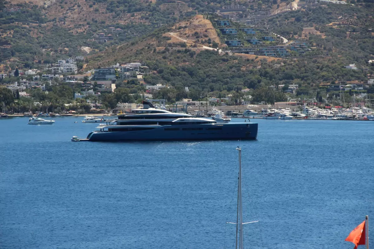 Mega yat 'Aviva', Bodrum'da