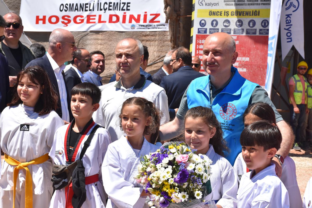 Osmaneli-Bursa-Bandırma-Balıkesir Hızlı Tren Hattı T04 Tüneli Işık Görme Töreni