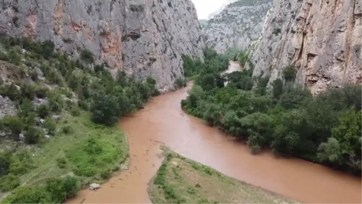 Sakarya Nehri boyunca uzanan 1 kilometrelik kanyon doğa tutkunlarını bekliyor