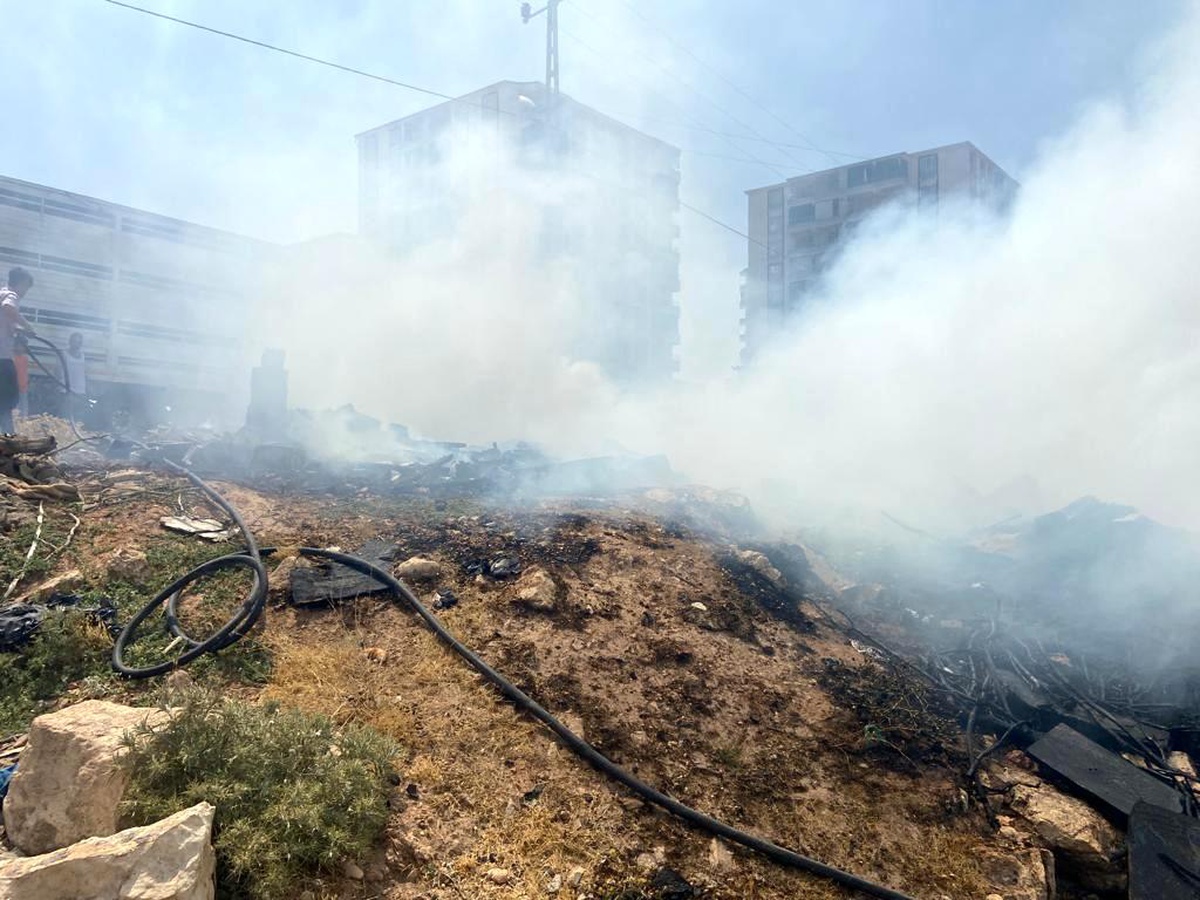 Son dakika haberleri | Siirt\'te tandırdan çıkan kıvılcımlar yangına neden oldu