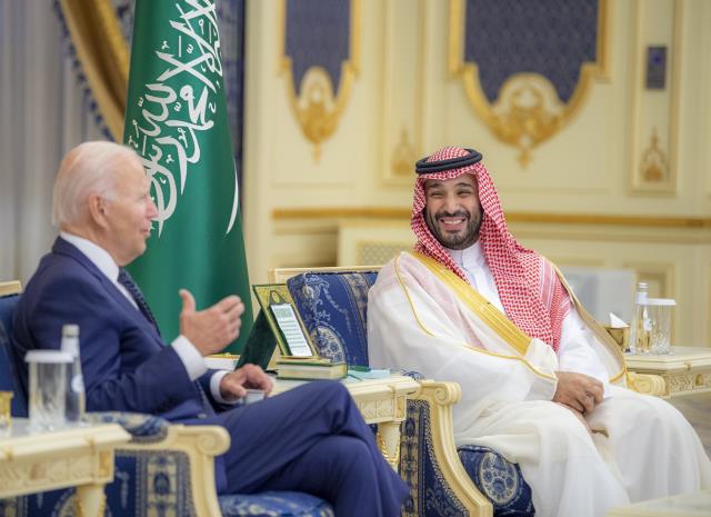 Suudi Arabistan'ı ziyaret eden ABD Başkanı Biden: Orta Doğu'da Rusya ve Çin'e dolduracak boşluk bırakmayacağız Suudi Arabistan'ı ziyaret eden ABD Başkanı Biden: Orta Doğu'da Rusya ve Çin'e dolduracak boşluk bırakmayacağız