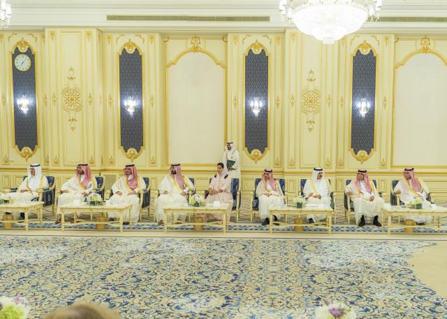 Suudi Arabistan'ı ziyaret eden ABD Başkanı Biden: Orta Doğu'da Rusya ve Çin'e dolduracak boşluk bırakmayacağız Suudi Arabistan'ı ziyaret eden ABD Başkanı Biden: Orta Doğu'da Rusya ve Çin'e dolduracak boşluk bırakmayacağız