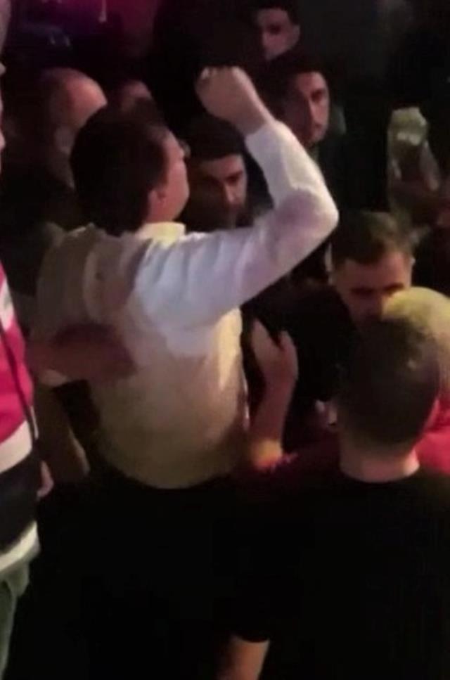 Edremit Belediye Başkanı Arslan'dan Sibel Can konserinde yaşanan gerginlikle ilgili açıklama