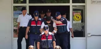 Son dakika haberi | Eğitimci Arıkan ve şoförünün öldürüldüğü çiftlik yakınındaki tarlada bıçak bulundu (2)