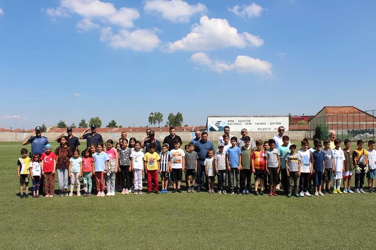 Kaymakam Altay, 7\'den 70\'e bütün vatandaşları spor yapmaya davet etti